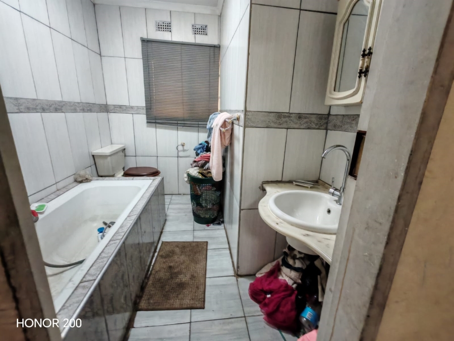 3 Bedroom Property for Sale in Vaalpark Free State